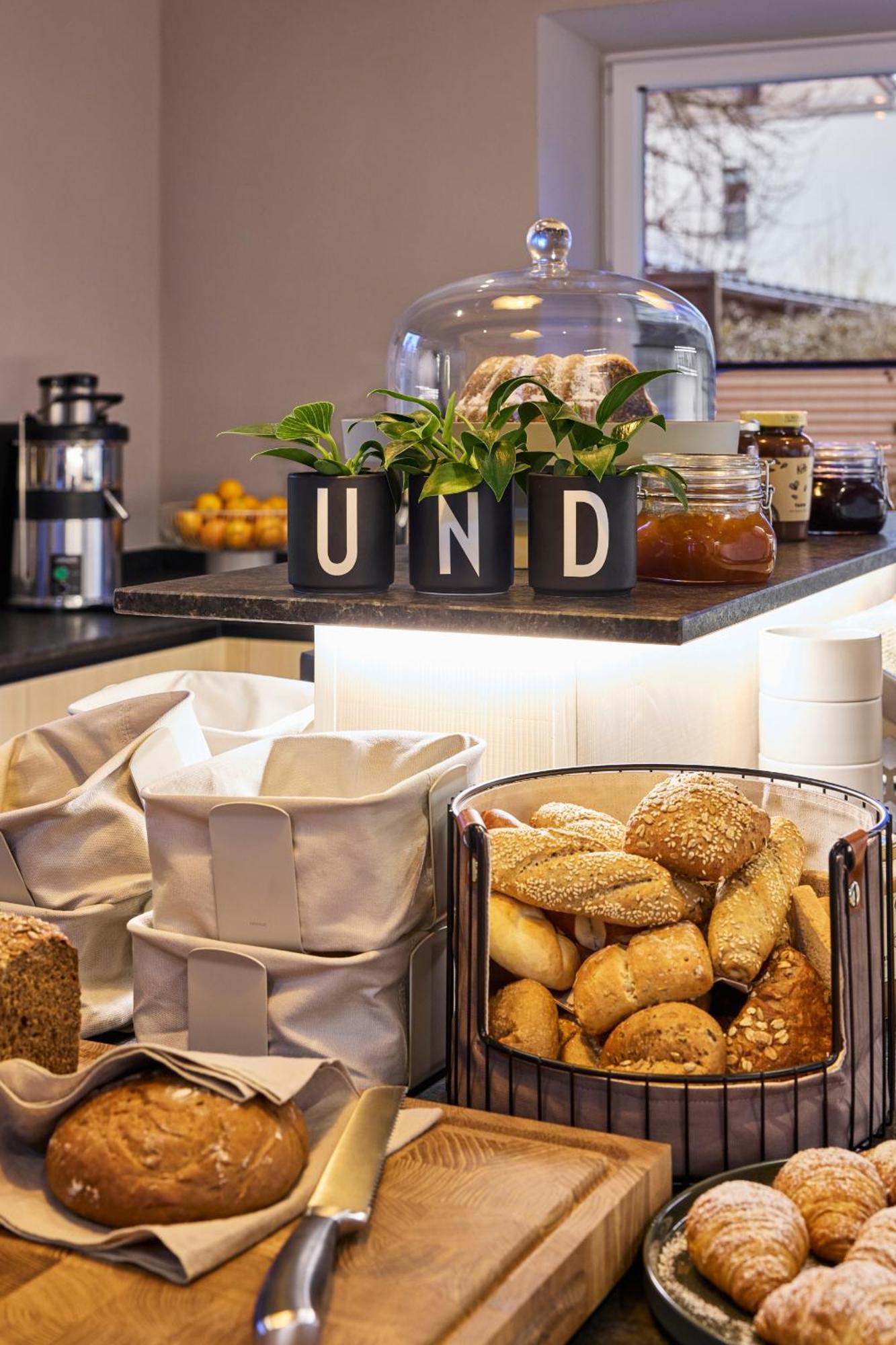 Hotel Und - Smart Alpine Stay Schladming Esterno foto